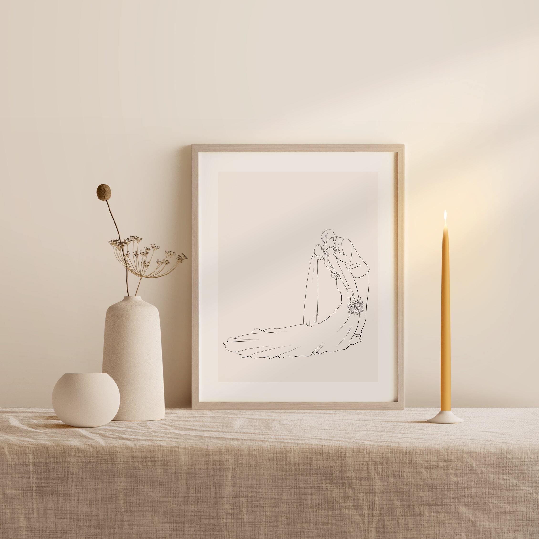 Huwelijksfoto van een kussend koppel vanuit profiel in Line Art geïllustreerd